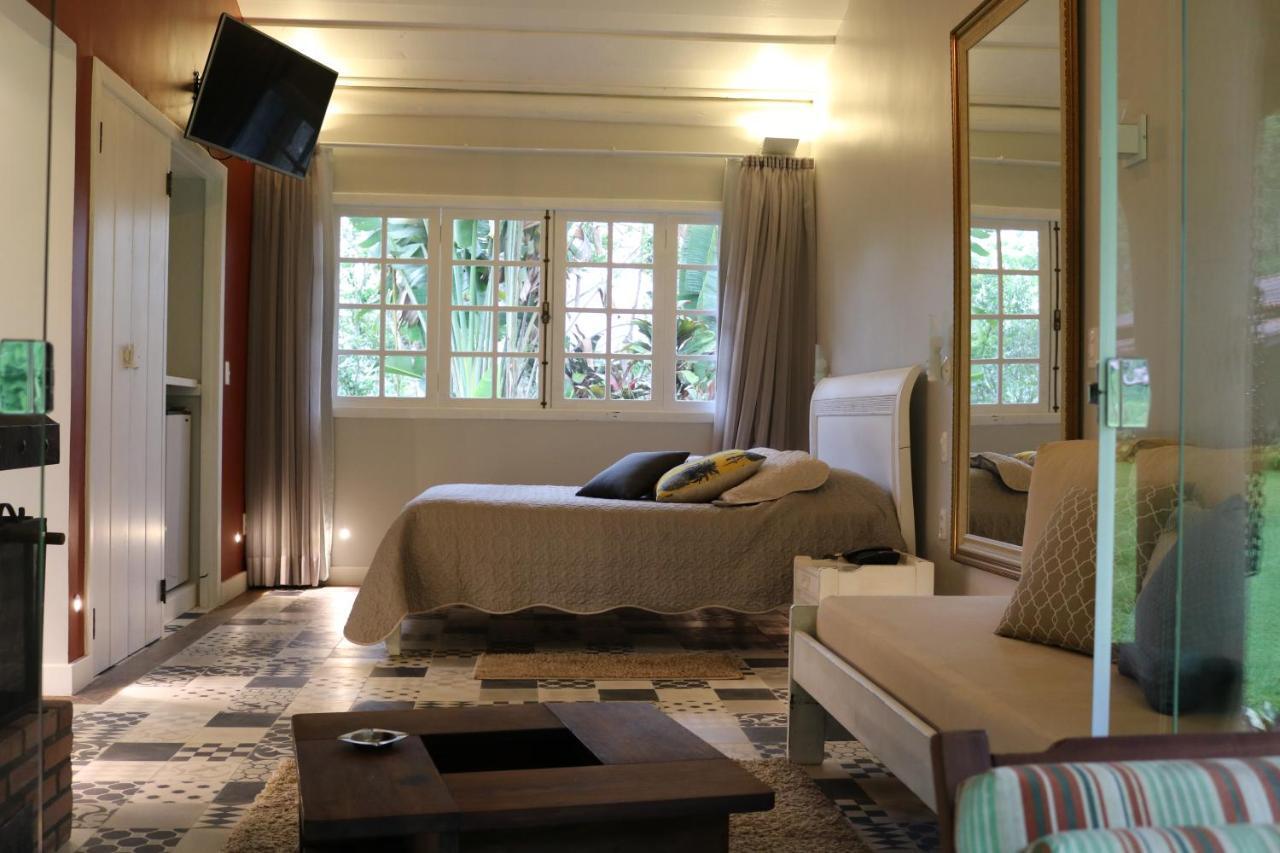 Superior Bungalow,943391473:JPEG